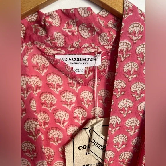 Emerson Fry short wrap robe NWT - Picture 4 of 5